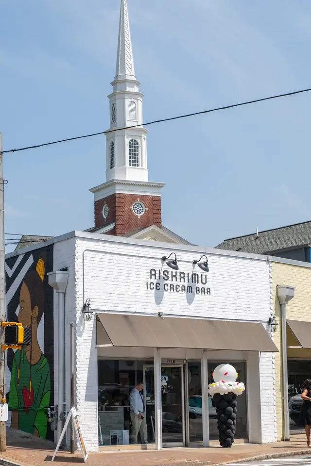 Aiskrimu Ice Cream Bar — photo from the business 3