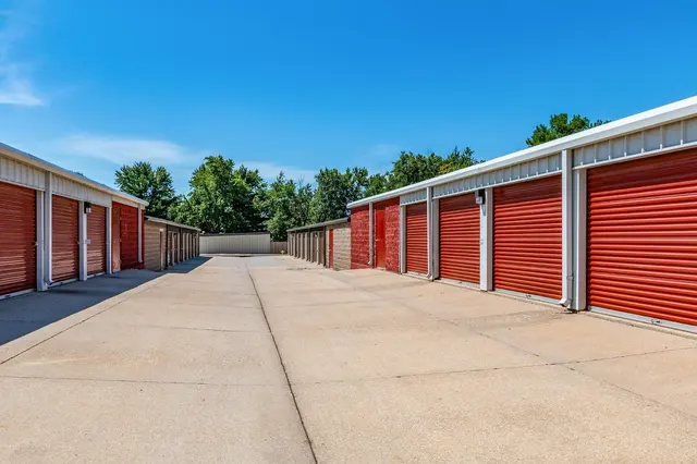 StorageMart — photo from the business 3
