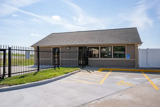 StorageMart — photo from the business 5