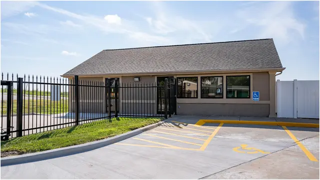 StorageMart — photo from the business 1