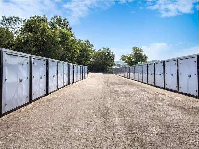 Extra Space Storage — photo from the business 9