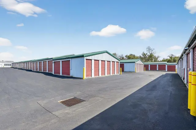 StorageMart — photo from the business 3