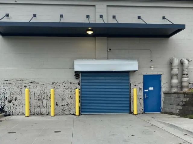 Extra Space Storage — photo from the business 8