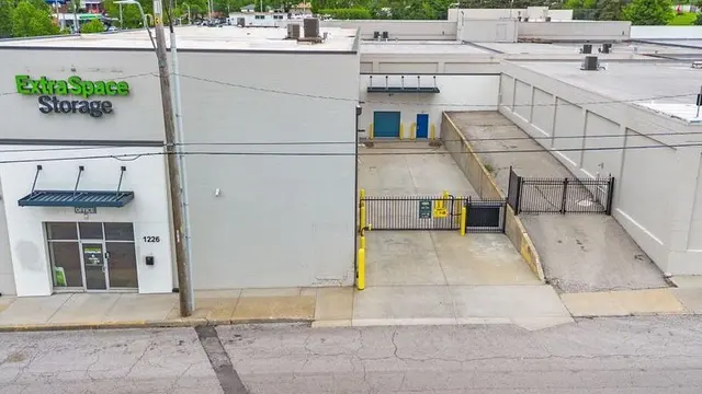 Extra Space Storage — photo from the business 1
