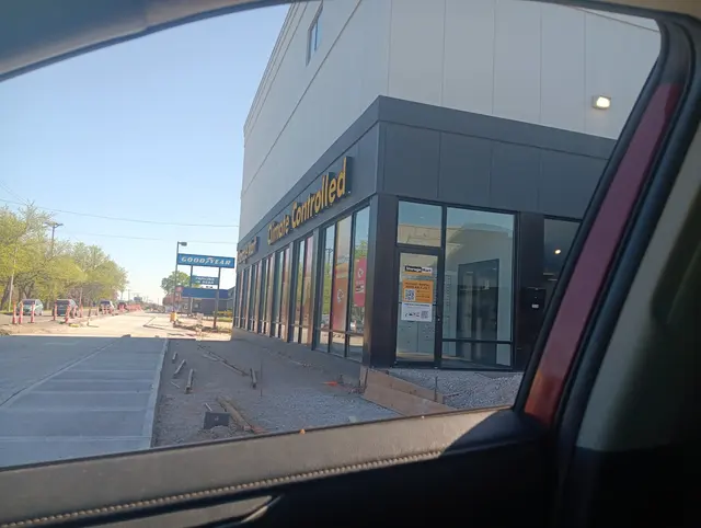 StorageMart — customer photo 11
