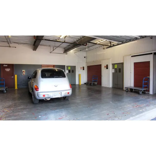 StorageMart — photo from the business 3