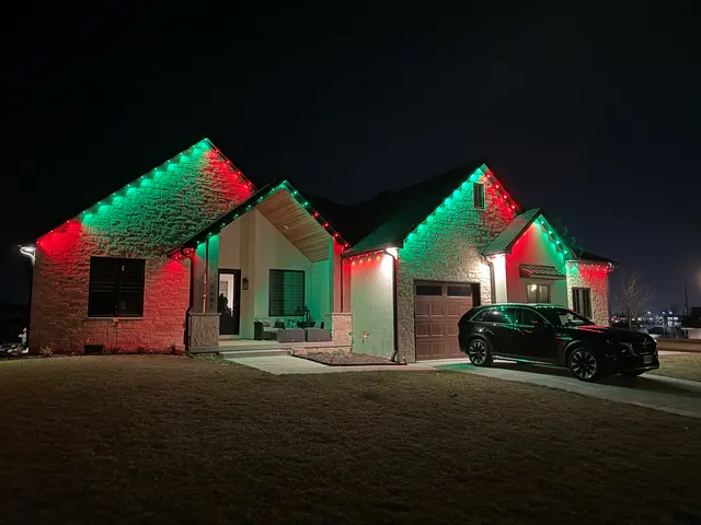 Vanguard Window Cleaning & Holiday Lighting — photo from the business 9