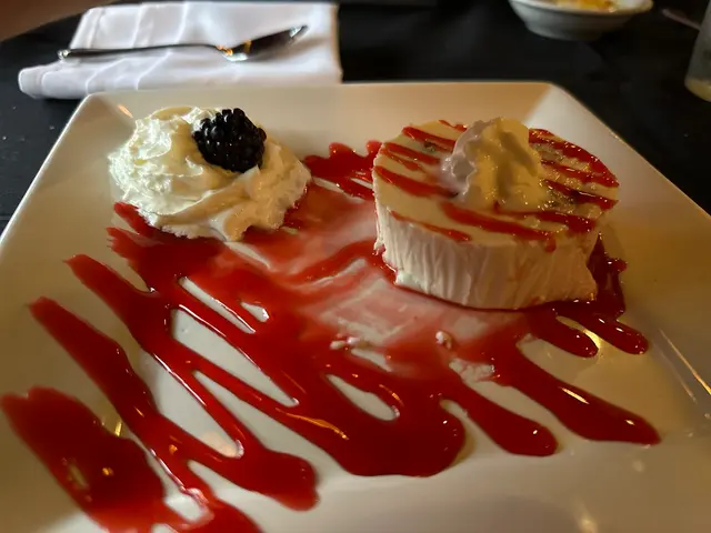 Mr. V's Bar and Grill — customer photo 10