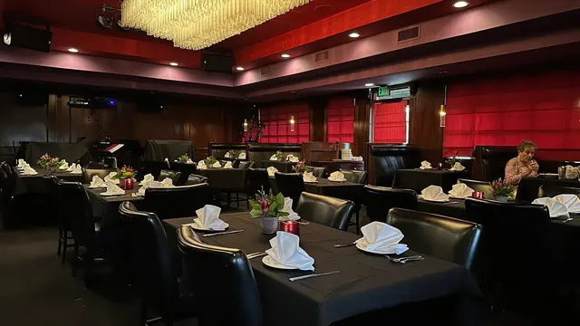 Mr. V's Bar and Grill — customer photo 5