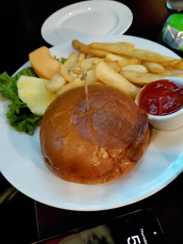 Mr. V's Bar and Grill — customer photo 7