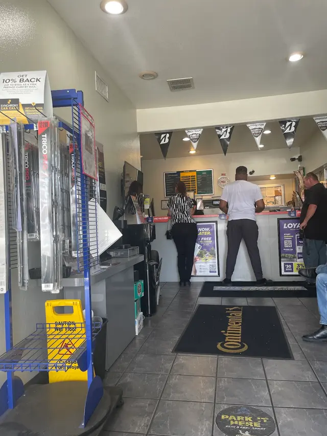 A&R Tire / Discount Tire & Service Centers — customer photo 3