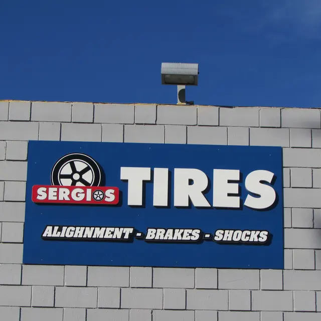 Chino 輪胎店Sergio's Tires — photo from the business 2