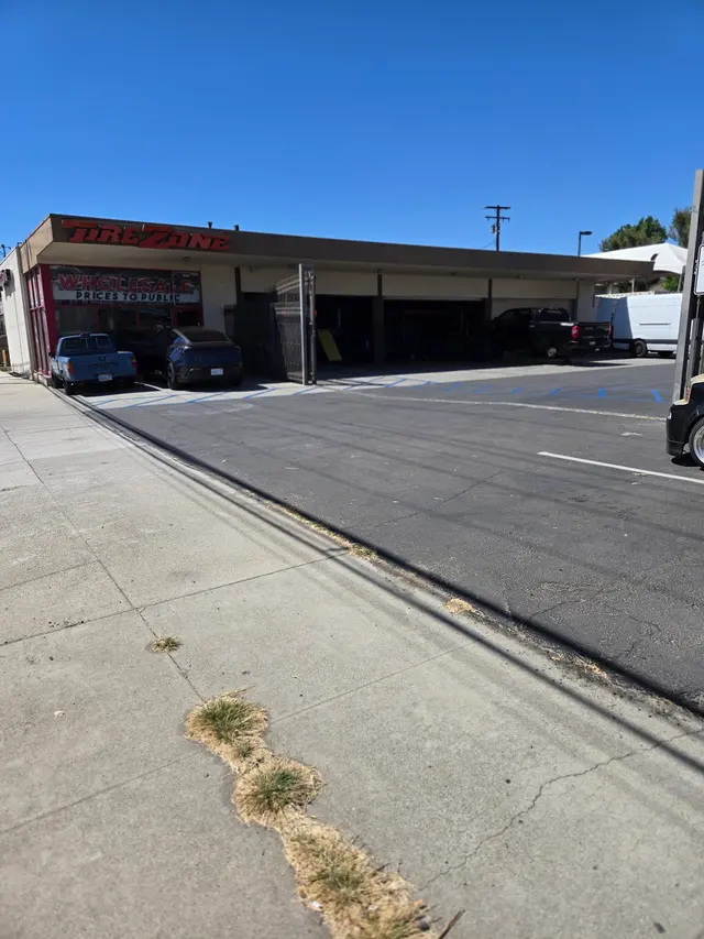 Tire Zone Ontario — customer photo 4