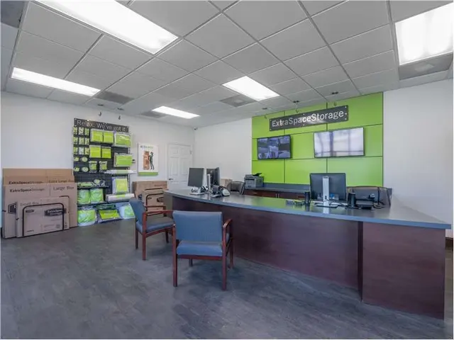 Extra Space Storage — photo from the business 2