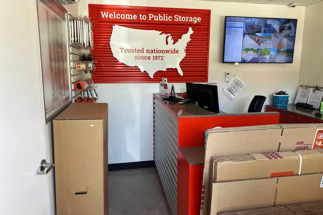 Public Storage — photo from the business 3