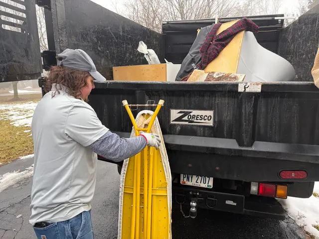 Lug Stars Junk Removal — photo from the business 9