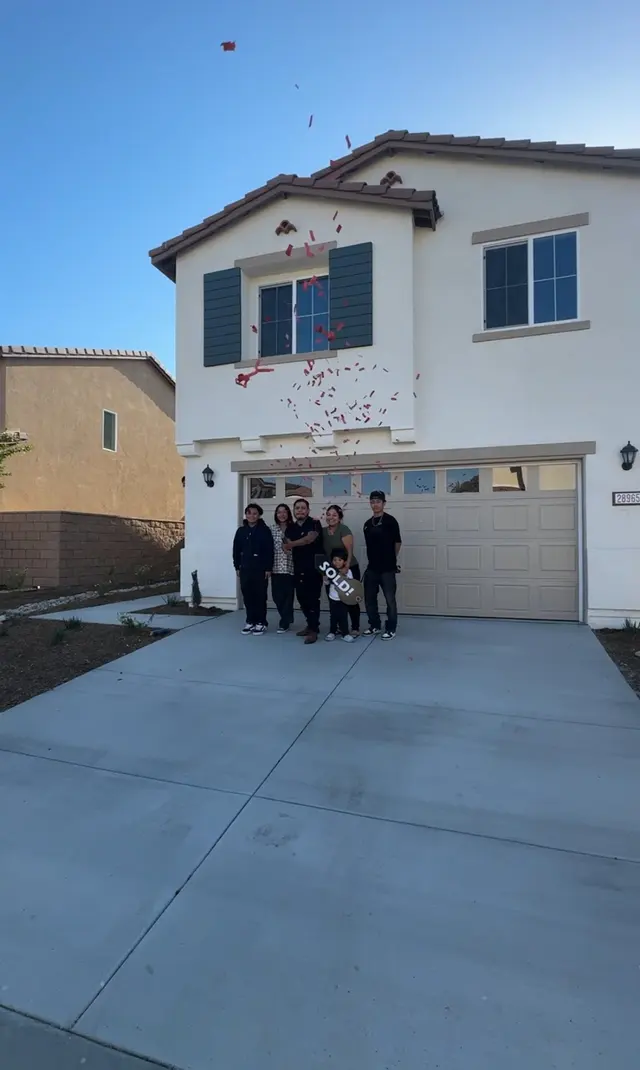Angelica Palacios - Realtor - VAAMO Realty — customer photo 4