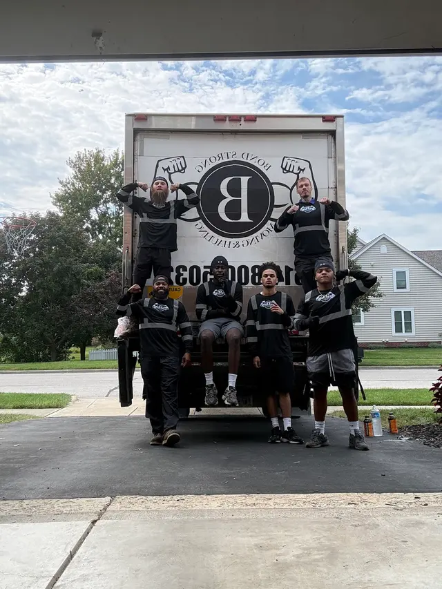 Bond Strong Moving & Hauling — photo from the business 1