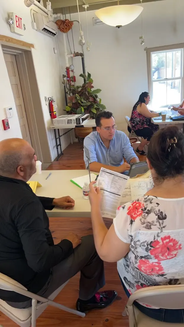 Israel Chávez, Attorney at Law — photo from the business 12