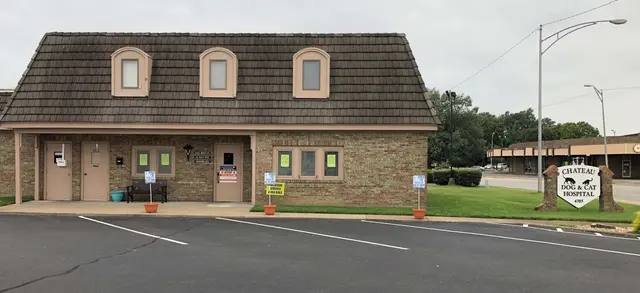 Chateau Dog & Cat Hospital — photo from the business 9