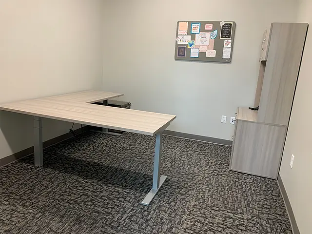 Caliber Office Furniture — photo from the business 10