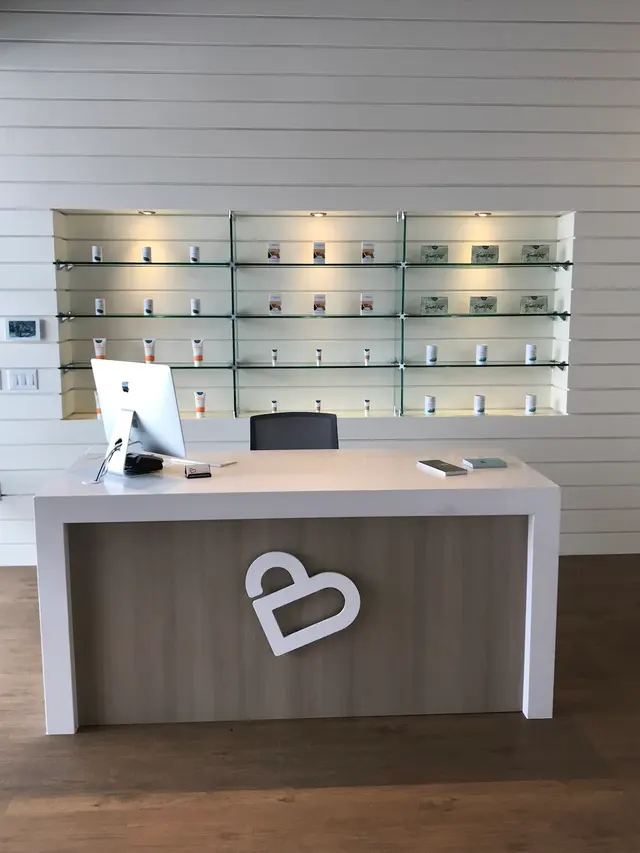 Bare&Sol (Formerly L.A. Bikini) — photo from the business 5