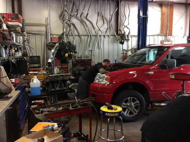 Oakmont Automotive — photo from the business 4