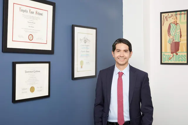 ABOGADO DE INMIGRACIÓN ALEJANDRO BARAJAS — photo from the business 6