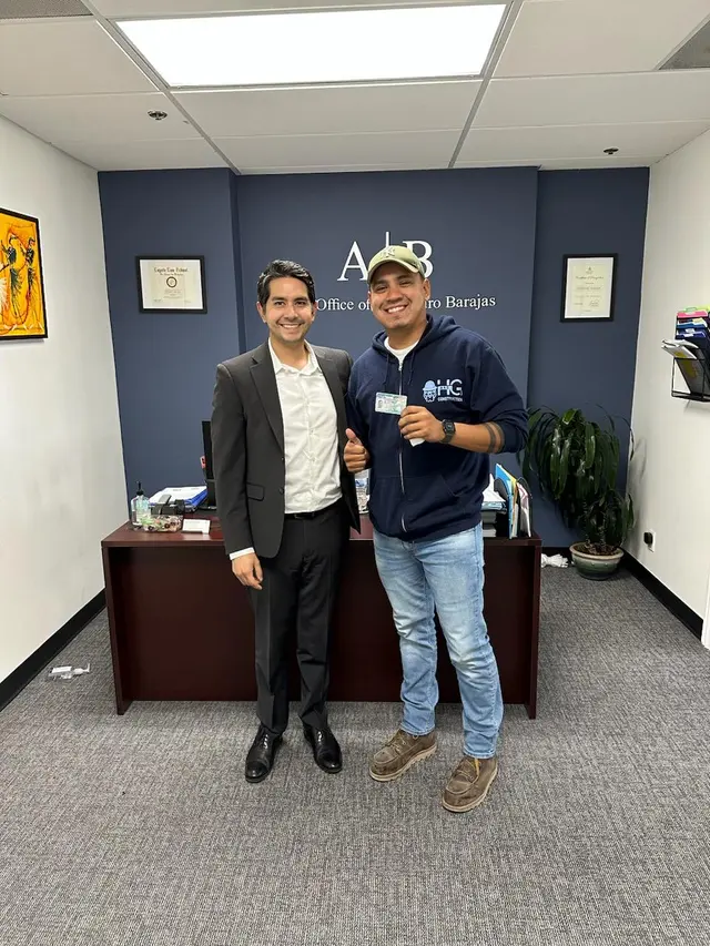 ABOGADO DE INMIGRACIÓN ALEJANDRO BARAJAS — photo from the business 2