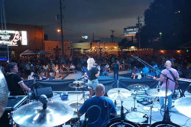 Hurricane Alley Live — photo from the business 6