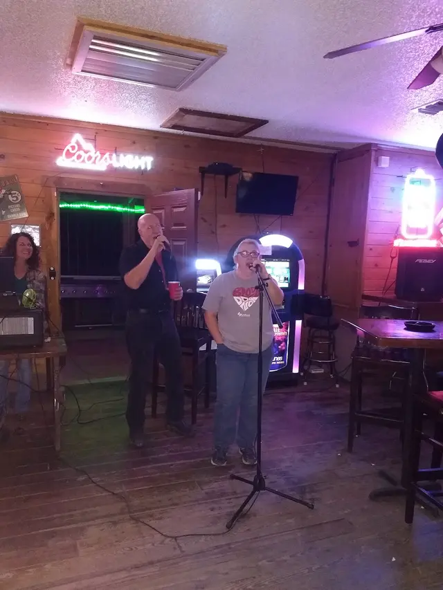 Boomer's Lounge — customer photo 4