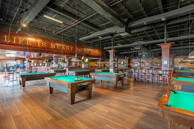 Eddie's Tavern & Social - Bossier City — photo from the business 6