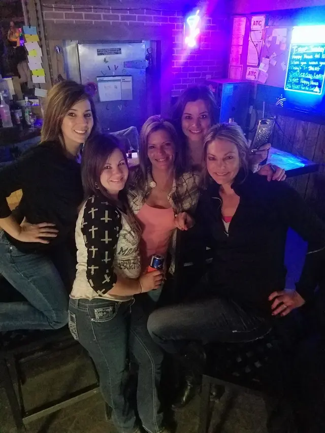 Pinky's on the Bayou — photo from the business 2