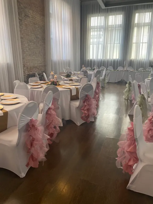 The Avenue Downtown Event Center (salon de fiestas) — photo from the business 10
