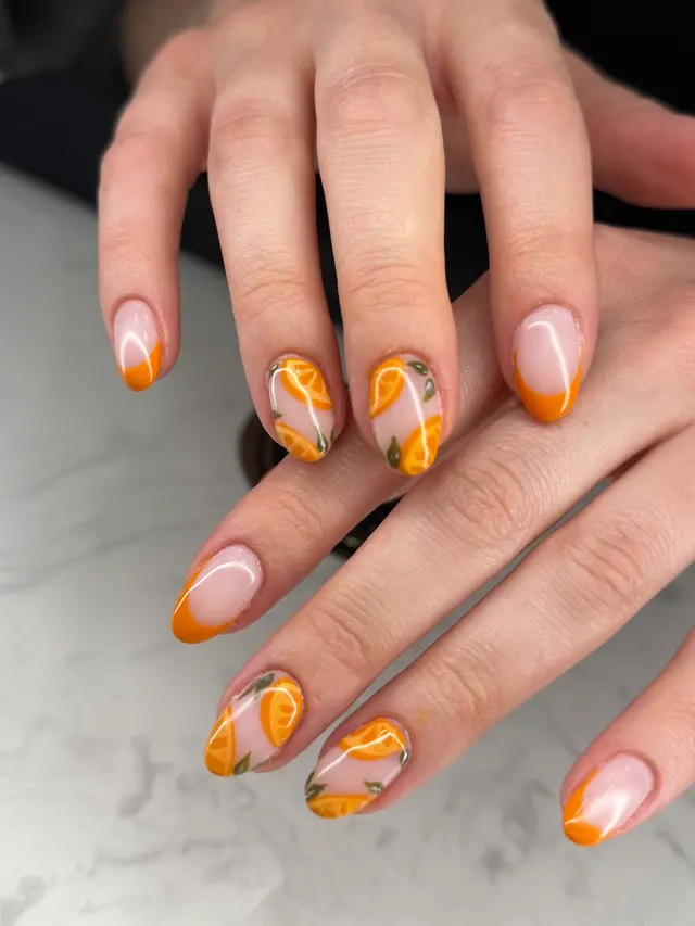 Luna Nails Studio in LuxSpace — photo from the business 6