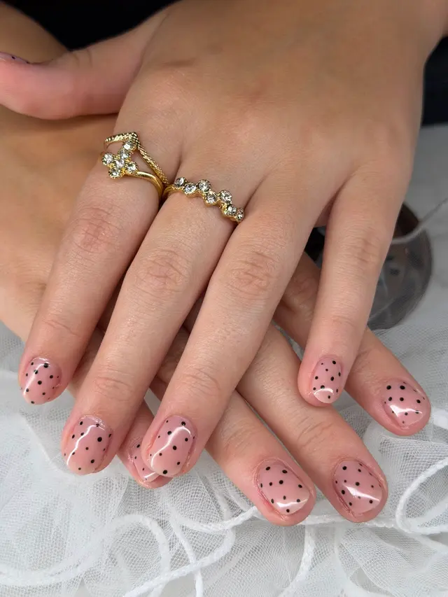 Luna Nails Studio in LuxSpace — photo from the business 11