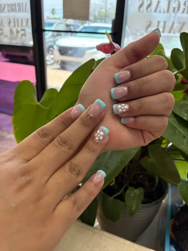 Exquisite Nails — customer photo 2