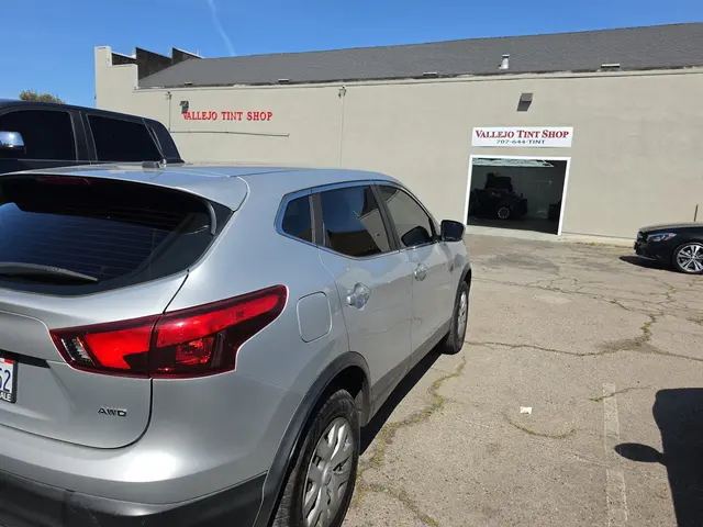 Vallejo Tint Shop — photo from the business 8