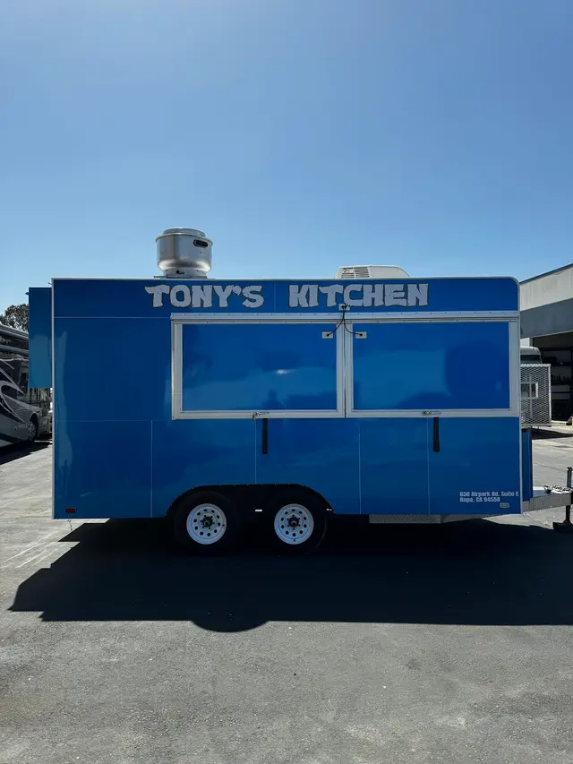 Reyes Auto Spa LLC — photo from the business 8