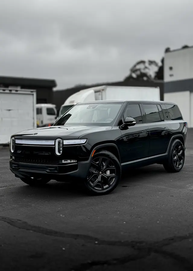 Reyes Auto Spa LLC — photo from the business 9