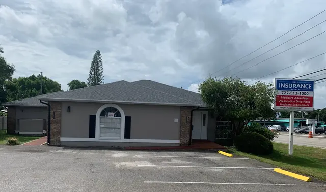 Hall Insurance Agency: Licensed agents specializing in Medicare plans — customer photo 10