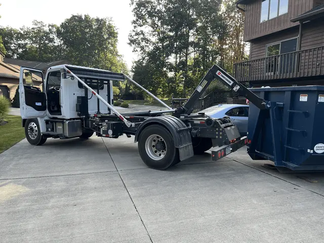 King Dumpsters Parma — photo from the business 10