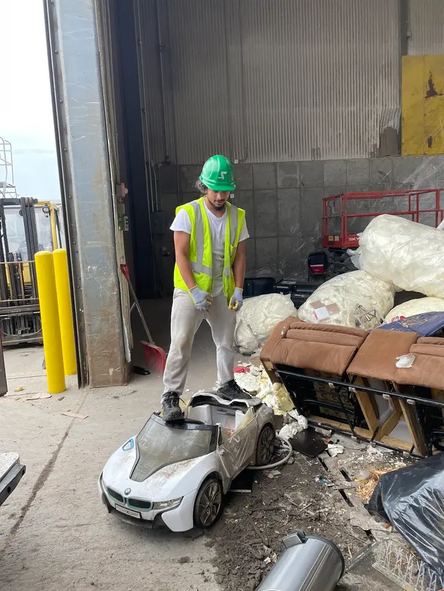 Emergency cleanup crew — photo from the business 3