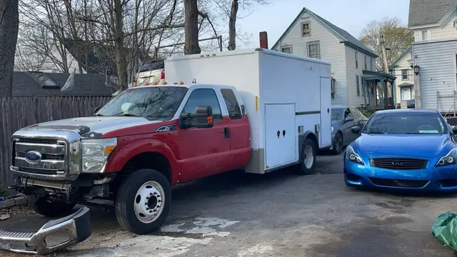 Emergency cleanup crew — photo from the business 9