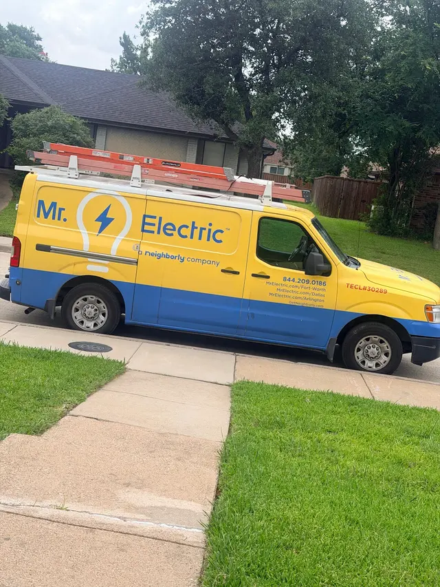 Mr. Electric of Dallas — customer photo 4