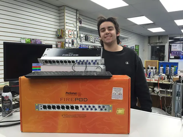 Digitcom Computer & Cell Phone Repair — photo from the business 4