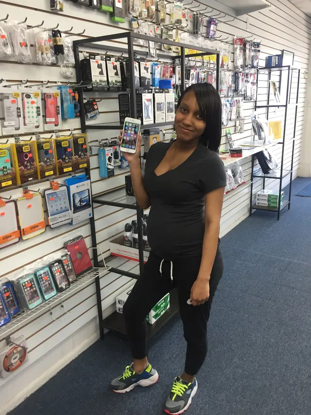 Digitcom Computer & Cell Phone Repair — photo from the business 3