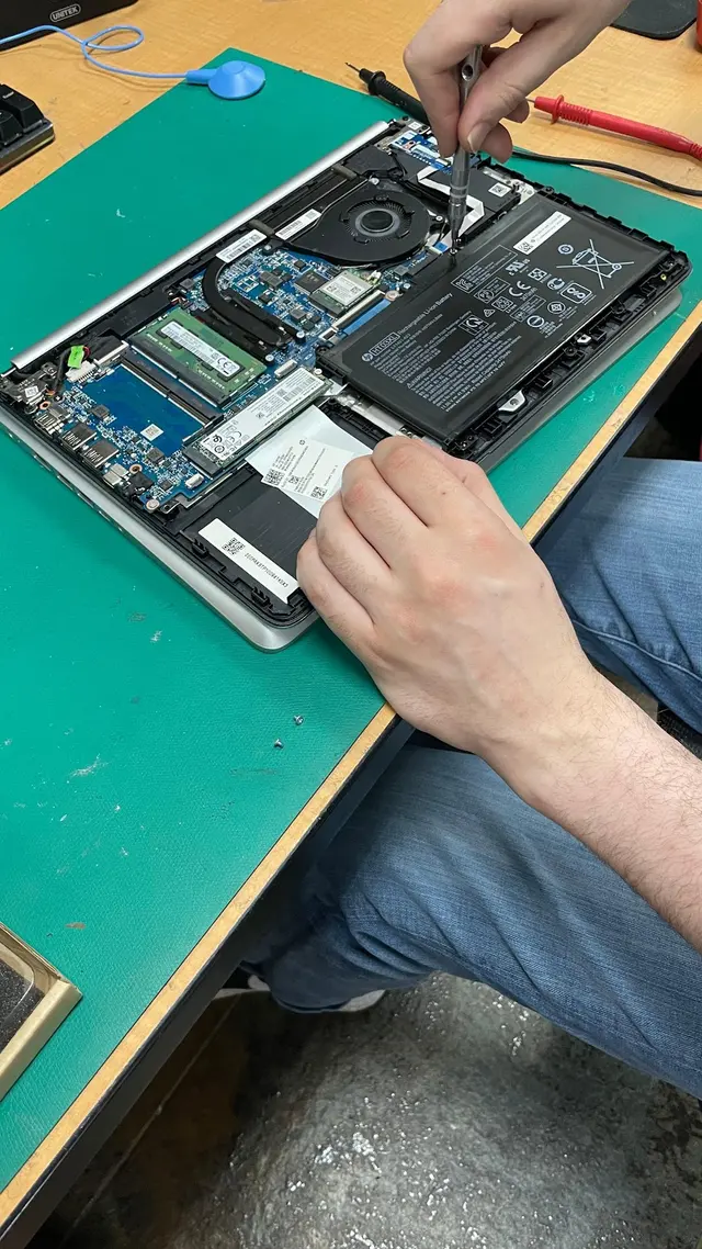 CPR Cell Phone Repair — photo from the business 7
