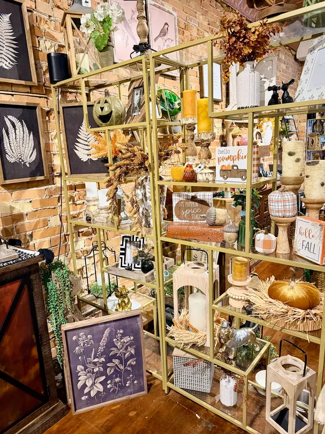 Rustic and Reclaimed Market — photo from the business 3
