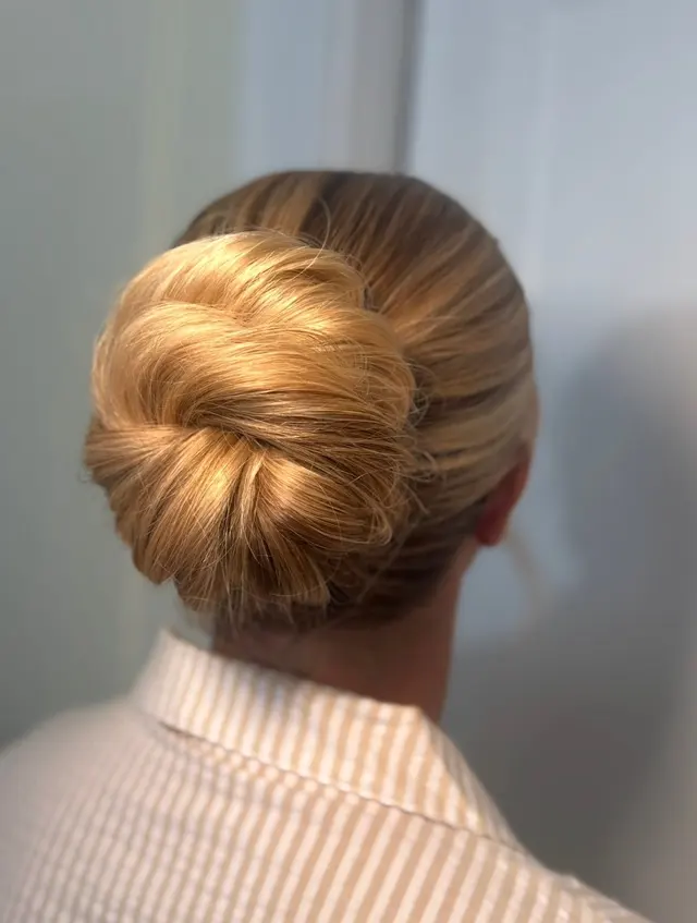 Katie Walsh Glam — photo from the business 8